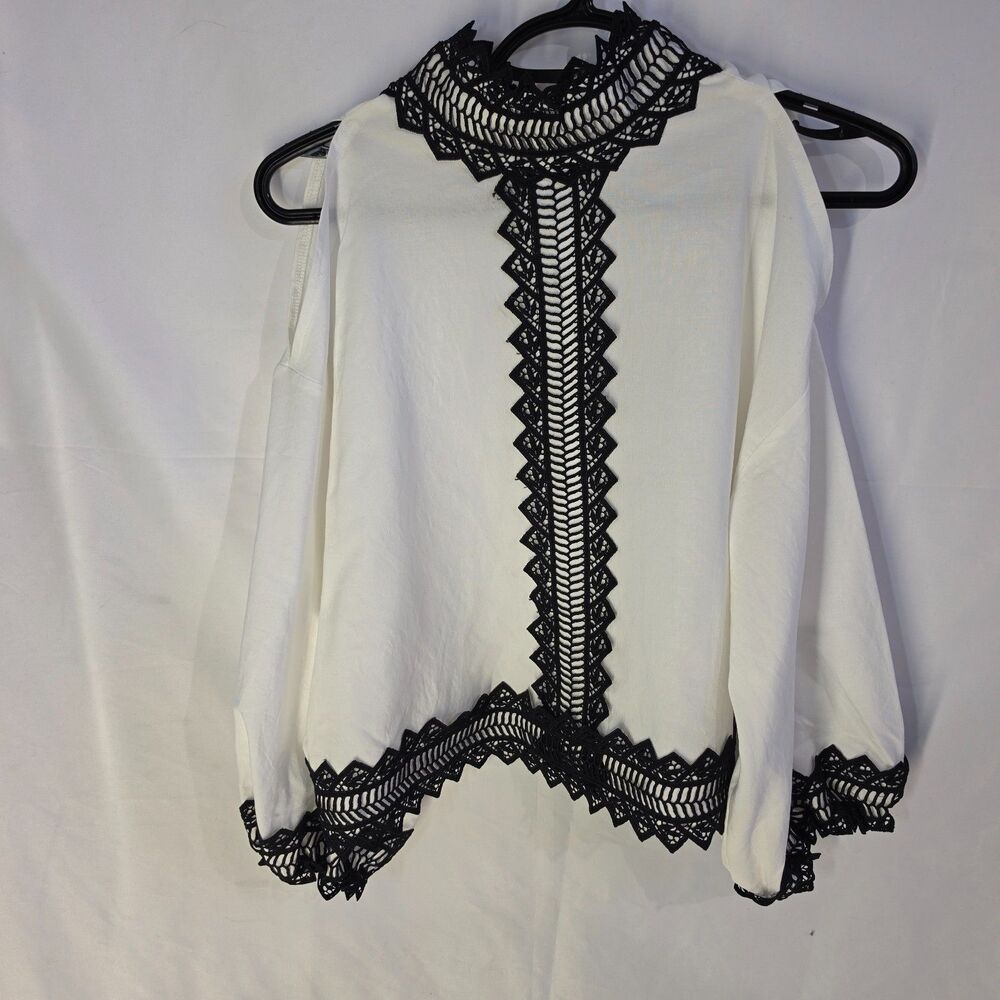 NWT Women's Large White & Black Lace Trim Long Sleeve Victorian Blouse